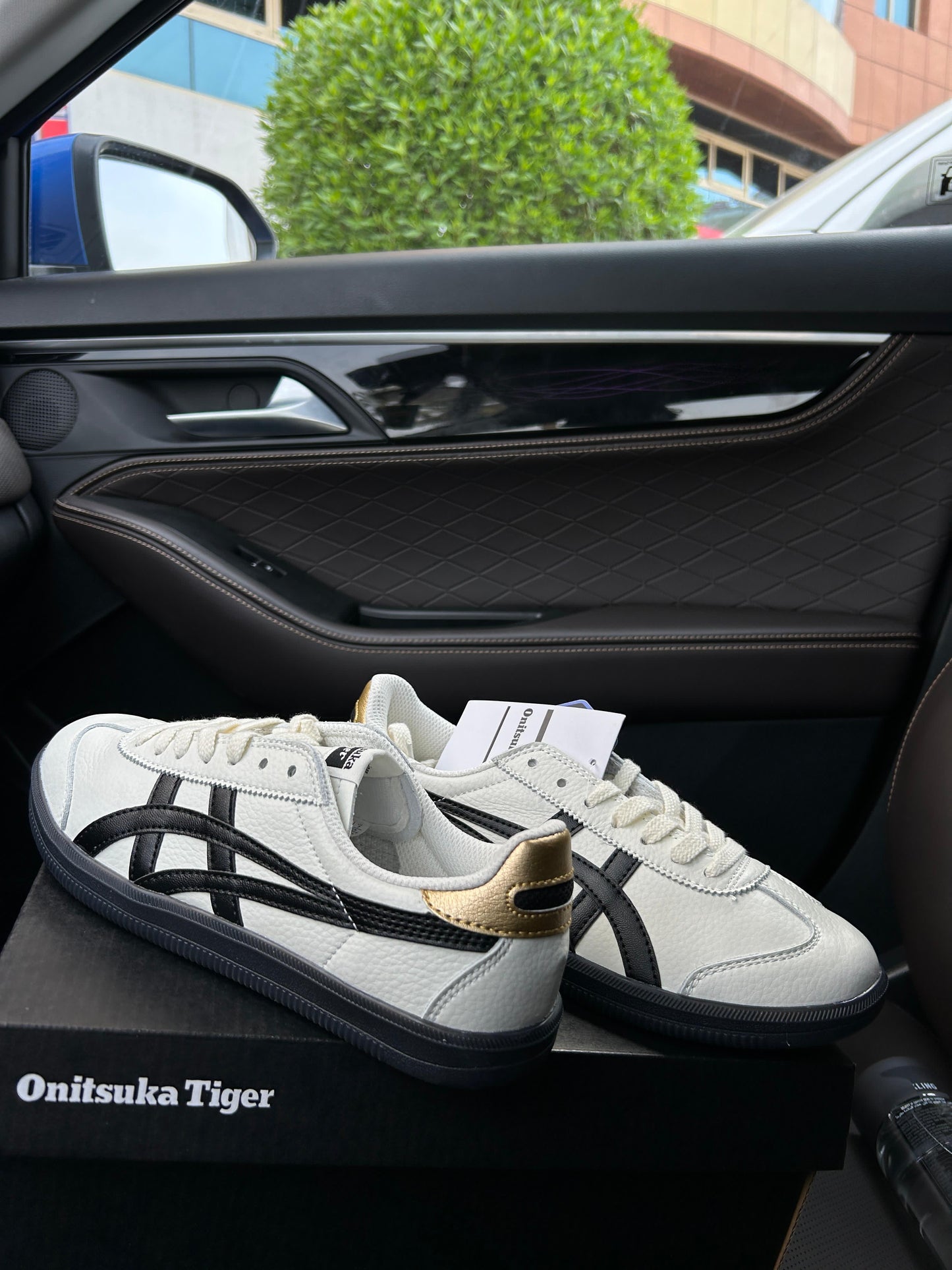 Onitsuka Tiger - Tokuten