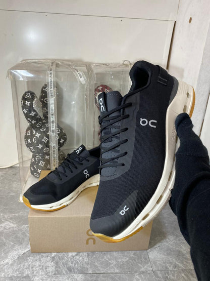 ON Mens Cloudnova Form 2 BlackWhite