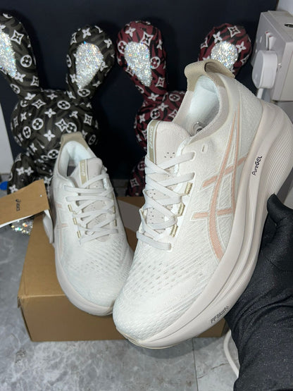 ASICS Gel Nimbus 27 Cream Mineral Beige