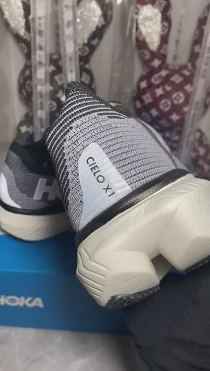 Hoka Cielo X1 ‘black’